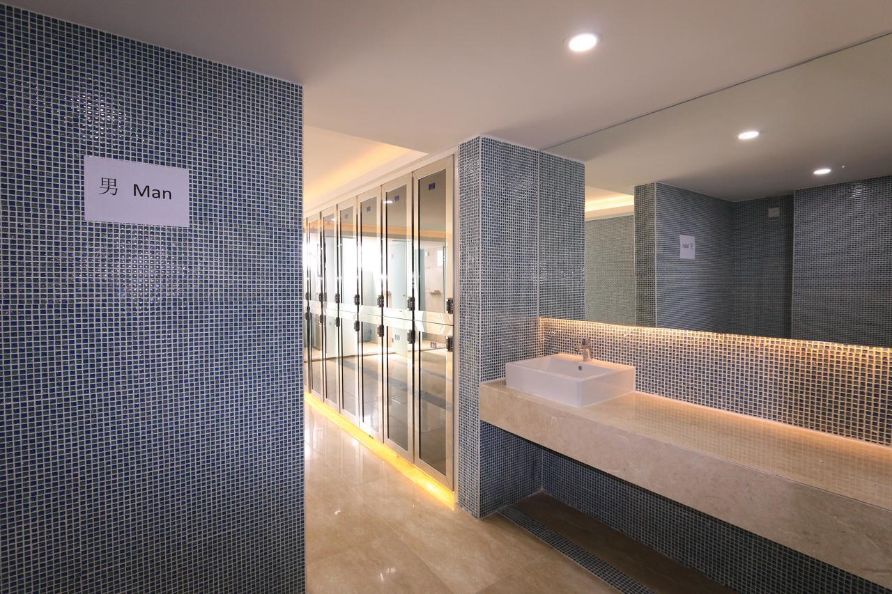 Eastland Hotel & Apartment Phnom Penh Bagian luar foto