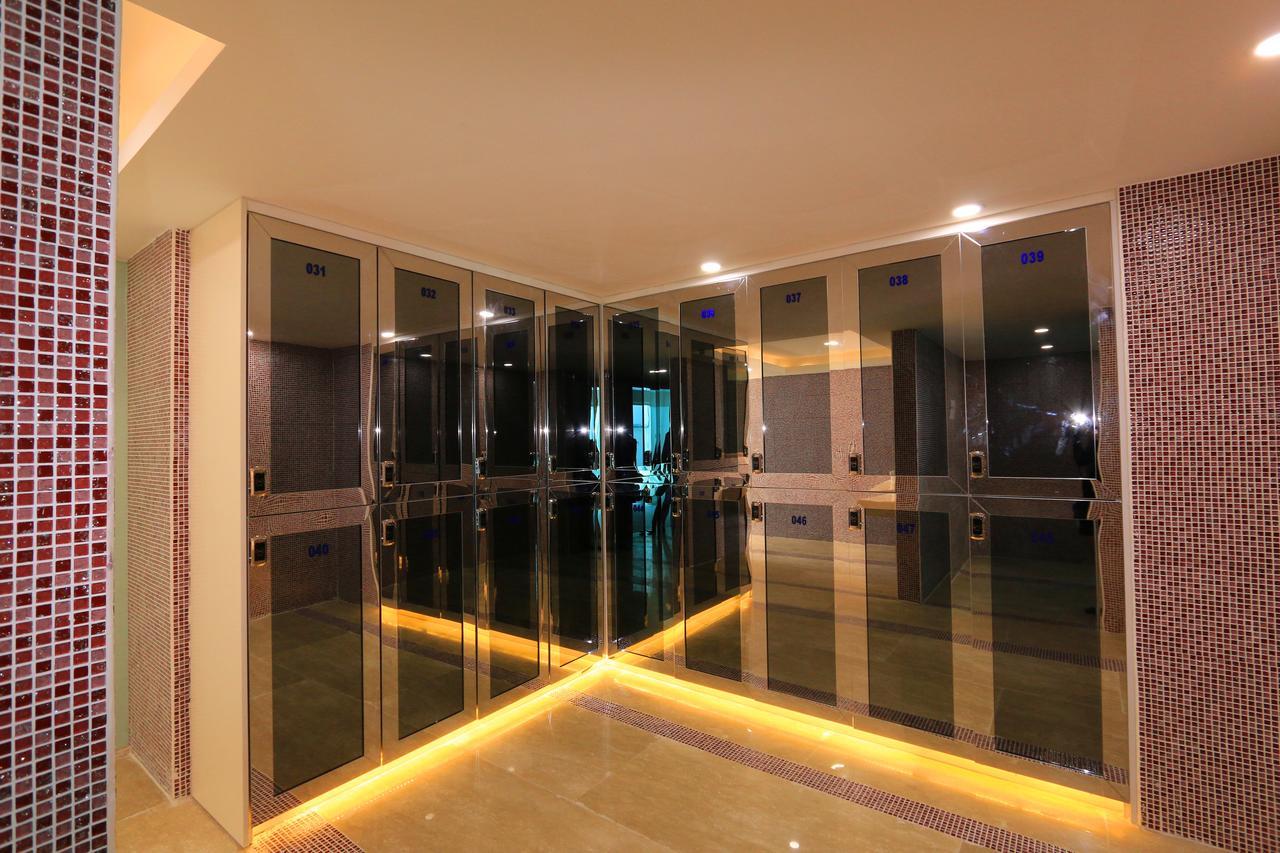 Eastland Hotel & Apartment Phnom Penh Bagian luar foto