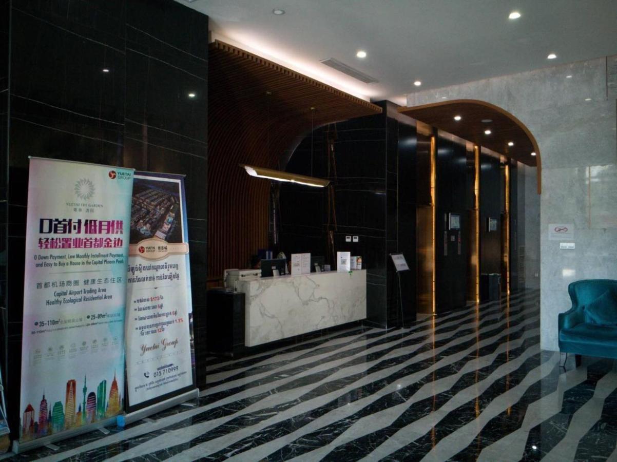 Eastland Hotel & Apartment Phnom Penh Bagian luar foto